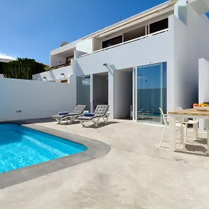 Villa Sunrise Private Pool Puerto Del Carmen By Pvl, Puerto del Carmen (Lanzarote)